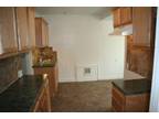 $700 / 2br - 2 BDRM/ 1 BATH Apartment Avaiable
