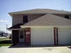 $795 / 2br - 1.5 Bath Immaculate Duplex, 1250 SW Burnett
