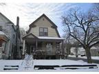 $ / 5br - 902 Davis 5br bedroom