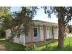 $995 / 1br - 750ft² - Beautiful duplex in Downtown Suffolk (246 Pine St