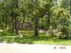 $695 / 4br - Large older house on large lot (Jackson, MS) (map) 4br bedroom