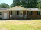 $600 / 3br - $600 mo. Brick house (Roseboro) 3br bedroom