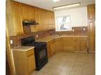 4 br Apartment Building in Union City