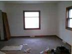 $650 / 3br - 3 Bedroom lower unit (South West) (map) 3br bedroom