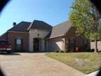 $2100 / 3br - ft² - Immaculate 3 Bedroom in Gated Community (254 Gloucester