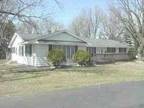 $1190 / 4br - 2180ft² - Large 4 bed/1.5 bath - Private (Brainerd) 4br bedroom