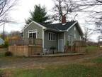 $900 / 3br - 3 Bedroom House for Rent w/garage (Geneva) (map) 3br bedroom