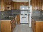 $1900 / 2br - Sunny, Private, End Unit