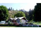 $900 / 3br - Gorgeous 3 bedroom includes utilities ( between Chelan and