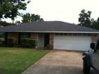 $1400 / 3br - 1500ft² - Cute North Bossier Home 3/2/2 (Brownlee) 3br bedroom