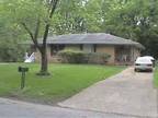 $495 / 2br - ft² - Clean & Affordable Apartment (714 Caruthers Road Off