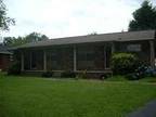 $745 / 2br - 1635 Ramsay St. 2br bedroom