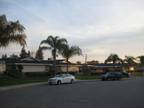$675 / 2br - Large 2 bed, 1 bath apartment close to BC (Bakersfield) (map) 2br