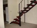 $650 / 1br - with Den or office (Walnut St.) (map) 1br bedroom