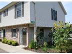 $745 / 2br - 900ft² - Available Aug 6, (Sherwood Hills) (map) 2br bedroom