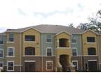 $975 / 2br - ft² - Beautiful Top Floor Condo - Villa Medici (Southside) 2br
