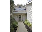 217 Sandalwood Ln Rhinebeck, NY 12572