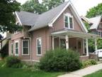 $895 / 1br - 900ft² - CAMPUS/UW HOSPITAL ( Kendall Ave) (map) 1br bedroom