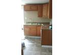 $885 / 3br - 3 bedroom 2 bathroom remodeled apartment