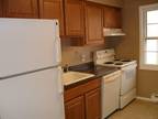 $975 / 2br - 900ft² - updated 2 br, 2nd floor condo