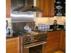 $1400 / 3br - 1300ft² - Luxury Apt with 2 Car Garage (Highlands) (map) 3br
