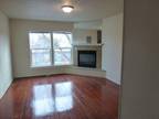 $735 / 2br - 800ft² - GORGEOUS OLD CHARM RESTORED! BEAUTIFUL GAS FIREPLACE &