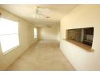 $675 / 2br - 900ft² - Ground Floor Unit, New Tile Floors