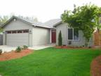 $995 / 3br - 1202ft² - Super Clean Home With Professional Landscaping Included!