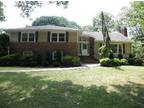6 Pine Court