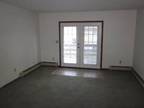 $570 / 2br - 700ft² - Upper level in 4-plex with deck, convenient (SE Brainerd)