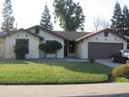 $ / 3br - 1138ft² - 3 bed 2 bath 2 car garage near shopping (NW Visalia) (map)