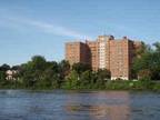 $750 / 1br - STUNNING ONE BEDROOM IN BEST BUILDING IN HARRISBURG!!