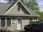 $340 / 2br - 988ft² - 2 bedroom handy cap accesable (Dubuque) 2br bedroom