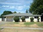 980ft² - 3 Bedroom 1 Bath off first month (Fresno) (map)