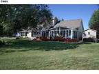 $ / 4br - Stunning Estate with Beautiful Views! (Longmont) 4br bedroom