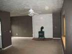 $675 / 1br - Cute older home with office and fenced yard (NW Redmond) (map) 1br