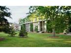$985 / 1br - Peaceful, Bright & Private One bedroom (Northeast) 1br bedroom