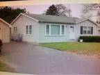 Channel front house (Fox lake) (map)