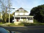 $450 / 1br - 407 Bluff, One bedroom upper..HEAT INCLUDED (Beloit) 1br bedroom
