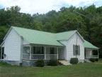$450 / 2br - 1400ft² - Victorian Farm House (Bumpus Mills