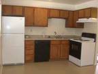 $1770 / 4br - Townhouse End Unit-Close to CU (Boulder 30th & Colorado) 4br