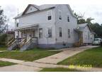 $900 / 3br - 3 bedroom duplex (603 prospect, janesville) (map) 3br bedroom