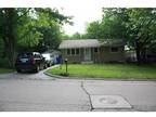 $1100 / 3br - This is a Must See! Available Mid October