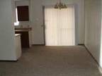 $525 / 2br - Cool 2 Bedroom Apt (3209 S Illinois) (map) 2br bedroom