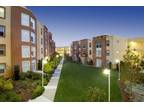 $3074 / 1br - 1300ft² - Town house with large office space!