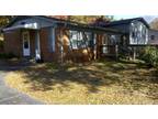 $995 / 4br - 2800ft² - Classic Split Level in District 6 (Spartanburg) (map)
