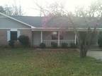 $875 / 3br - 1700ft² - Hillcrest school zone (14405 White Oak Dr) (map) 3br