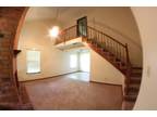 $875 / 2br - 1200ft² - HUGE TOWNHOUSE, END UNIT W/ LOTS OF LIGHT