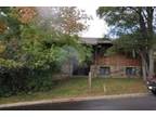 $420 / 2br - 2 bedroom on East side (2304 N 13th street) (map) 2br bedroom