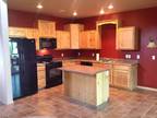$1050 / 2br - 1700ft² - Beautiful Townhouse in Starlight Ridge